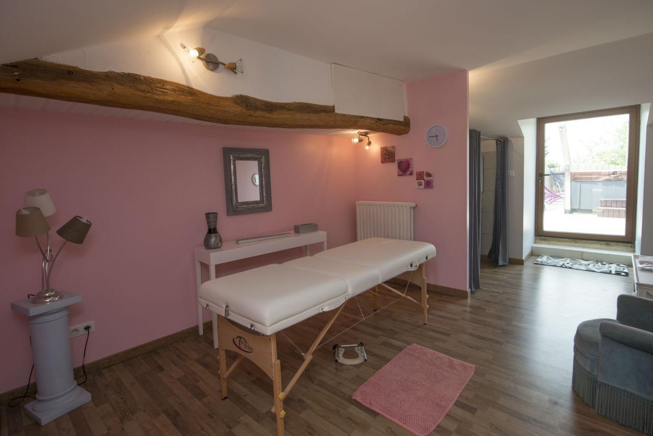 Chambres D'Hotes Les Delices De La Roche Louresse-Rochemenier Eksteriør bilde
